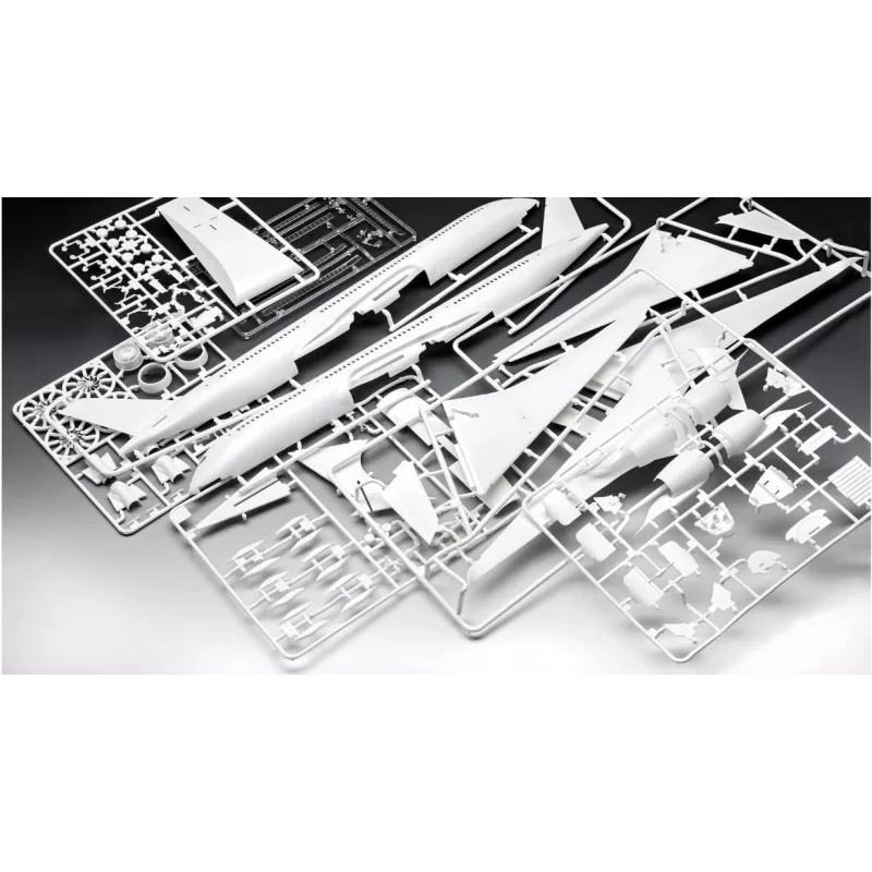 Plastic model aircraft REVELL Airbus A350-900 Turkish Air 1/144 scale