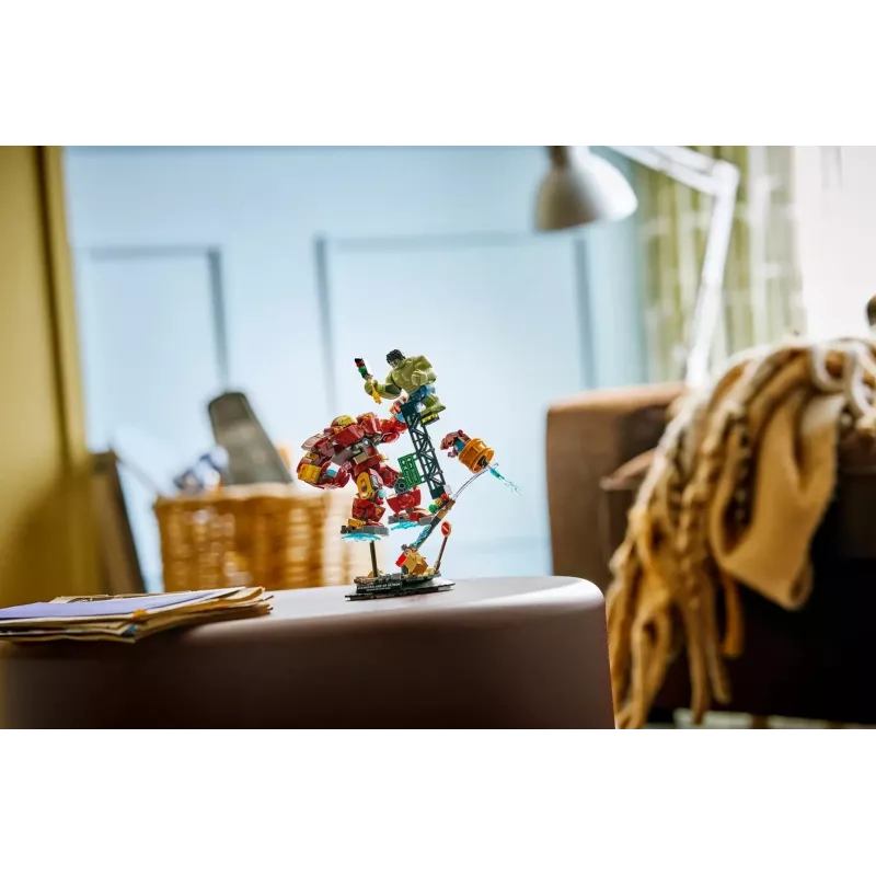 LEGO MARVEL 76343 Epic Battle: Hulkbuster vs. The Hulk