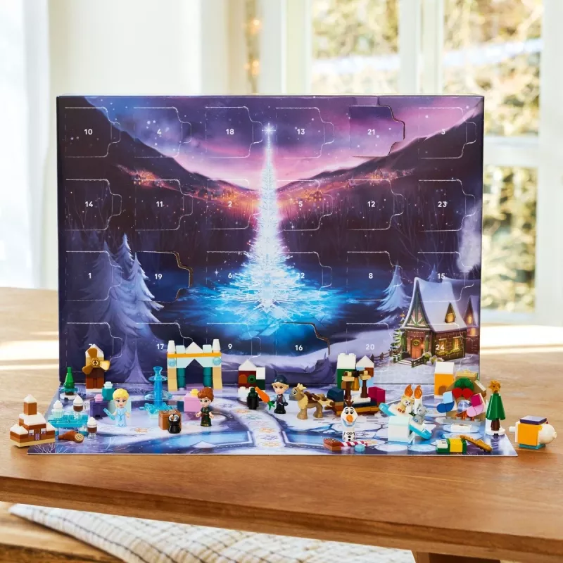 Construction toy LEGO Disney Frozen Advent Calendar 2025 set 43273 — 231 pieces, 4 minifigures, age 5+