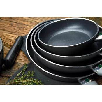 All-purpose pan BALLARINI 75003-053-0 32 cm Black