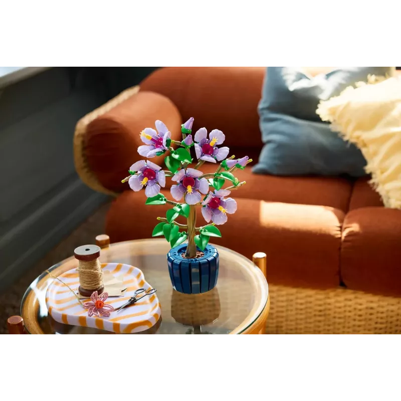 LEGO botanical build set Hibiscus Flower 10372 – 660 pieces, display model, 250×360×130 mm
