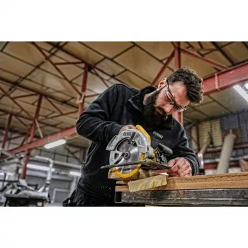 DeWALT DWE560 Portable Circular Saw 18.4 cm 5500 RPM 1350 W