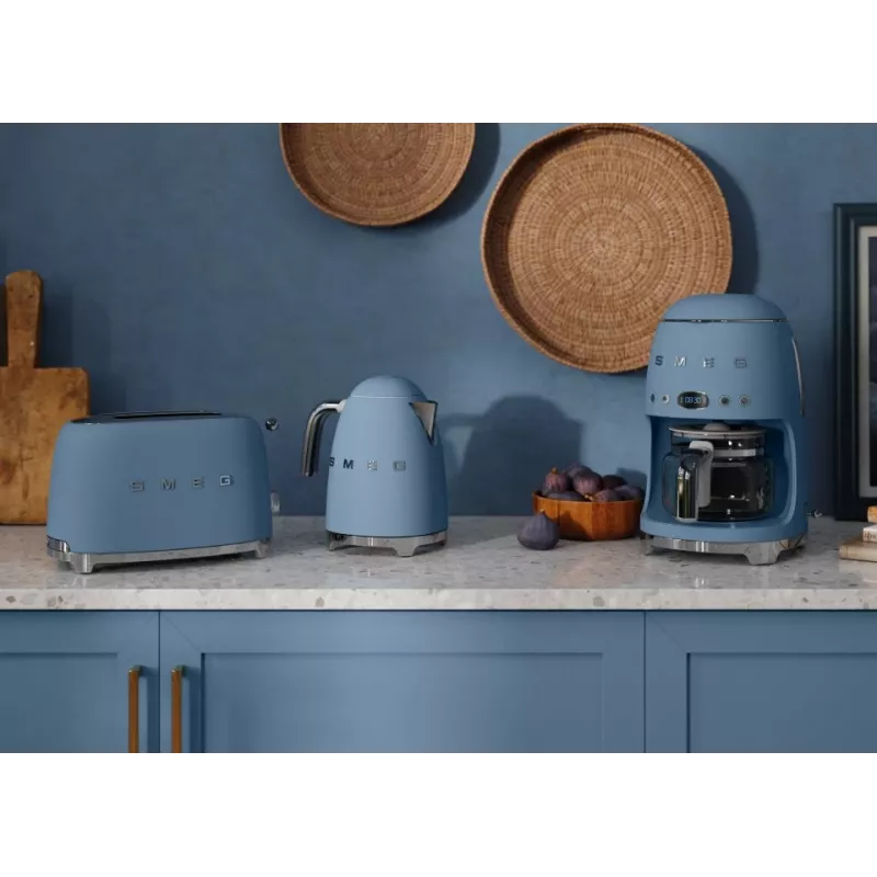 Smeg KLF03SBMEU electric kettle 1.7 L 2400 W Blue