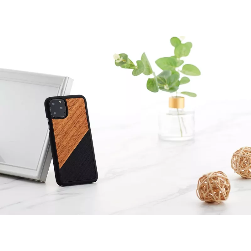 Smartphone case man and wood for iPhone 11 Pro — western black