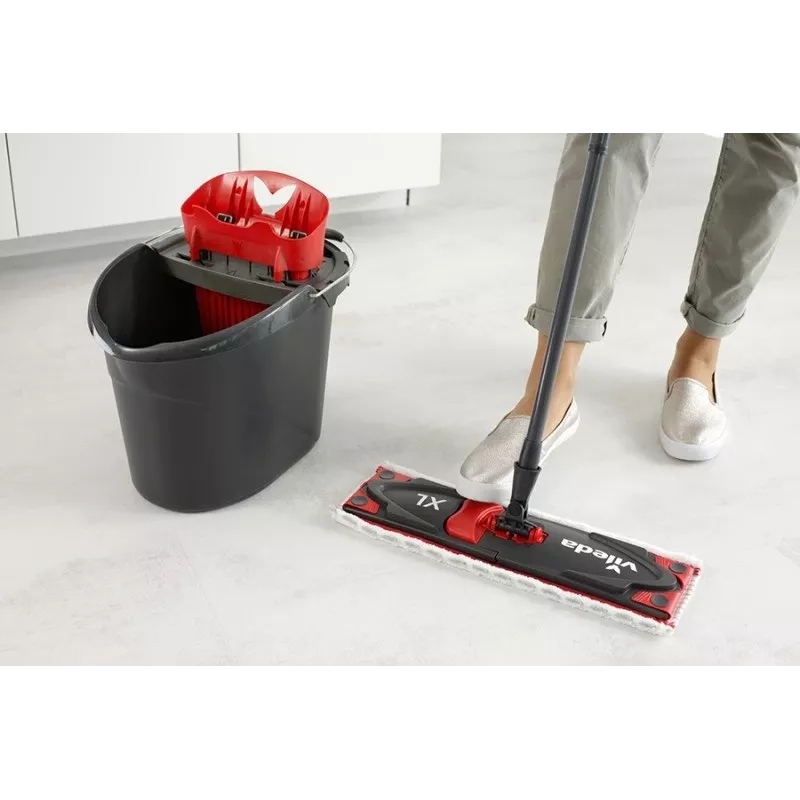 VILEDA mop Ultramax XL Box — washable microfiber 360° rotating head, foldable, for hard floors