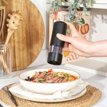 Electric salt and pepper mill Salter BW12958EU7, black, battery-powered adjustable grind