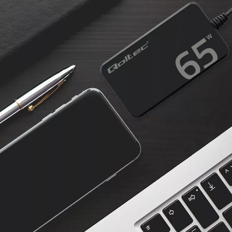 QOLTEC Charger 65W GaN Super Fast SLIM PD 5-20V 3.25A USB-C