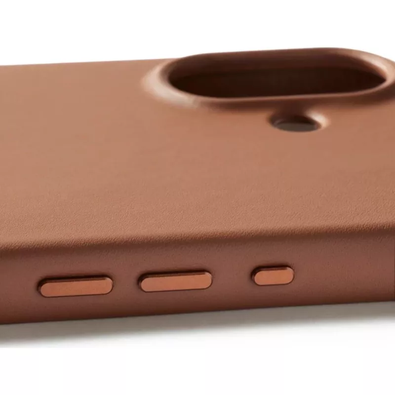 Mujjo Full Leather Case MagSafe Case for iPhone 17 Brown