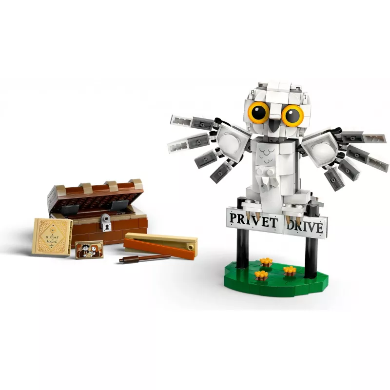 LEGO Harry Potter buildable Hedwig on Privet Drive model 76425 — 337 pieces, 100 mm height, recommended age 7+