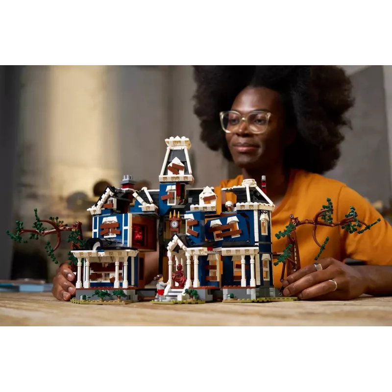 LEGO ICONS 11370 Stranger Things: The Creel House