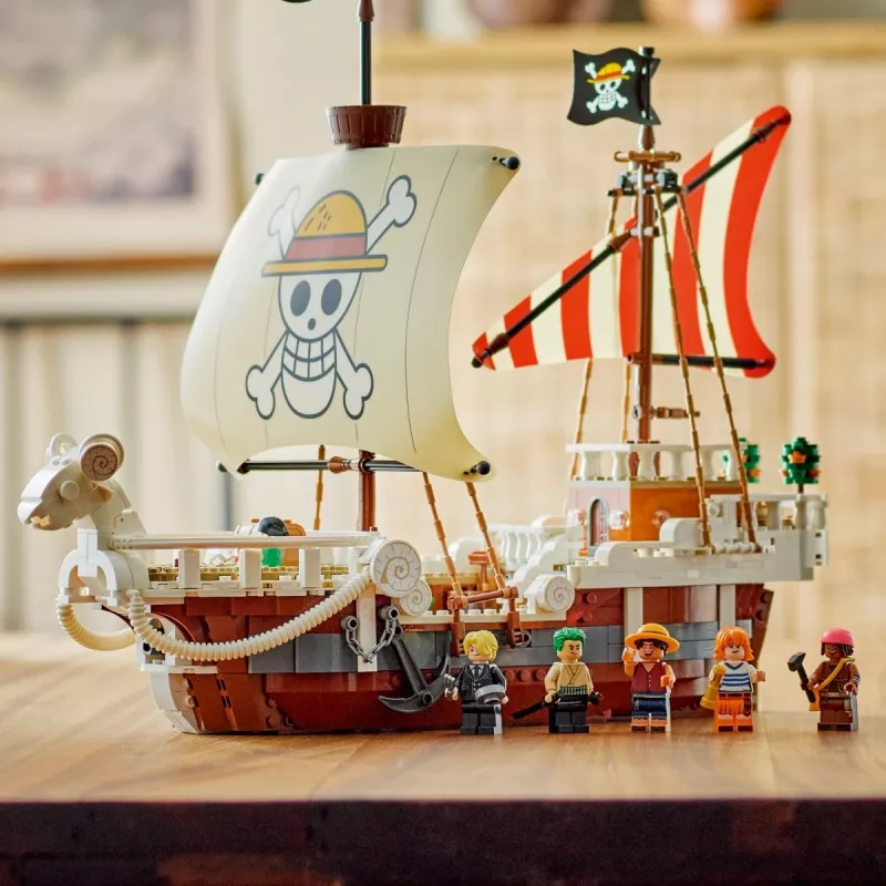 LEGO set The Going Merry Pirate Ship 75639 — One Piece brick model