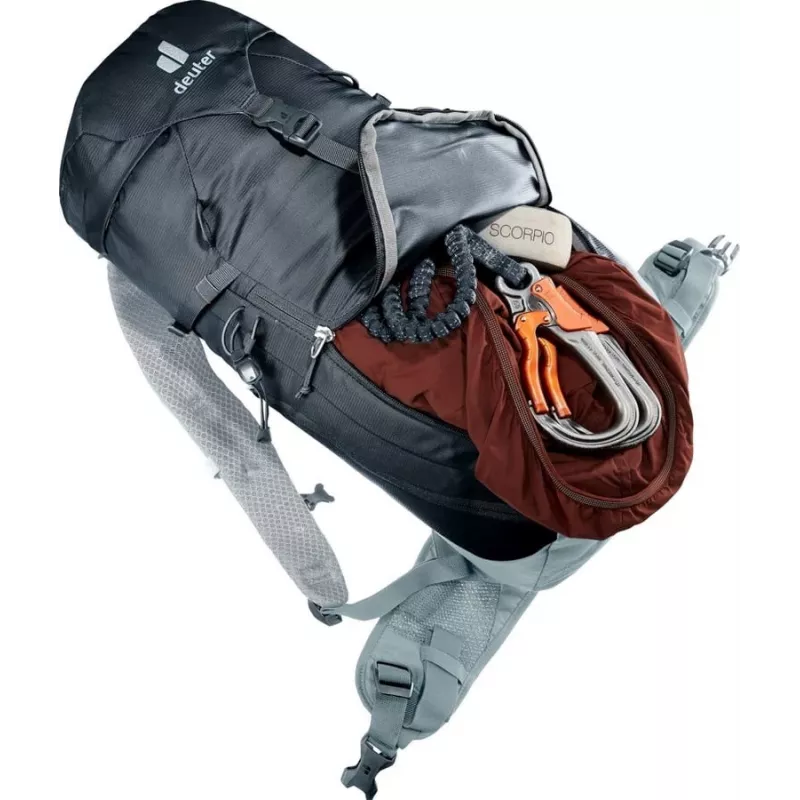 Backpack DEUTER Trail 18 I — daypack, 18 L, black/shale