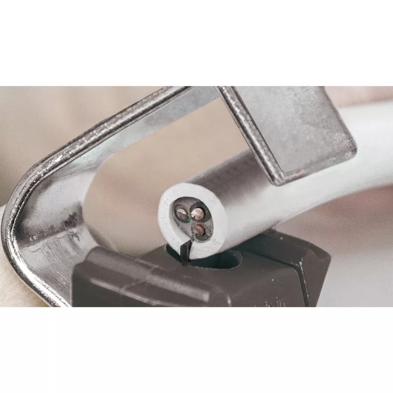 Screwdriver wiha 44240 with ergonomic handle and magnetic tip