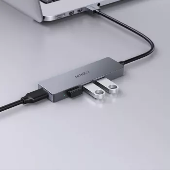 USB hub Aukey CB-H36 — 4-port USB 3.2 Gen 1 Type-A, host USB 2.0, 5000 Mbit/s, aluminium silver