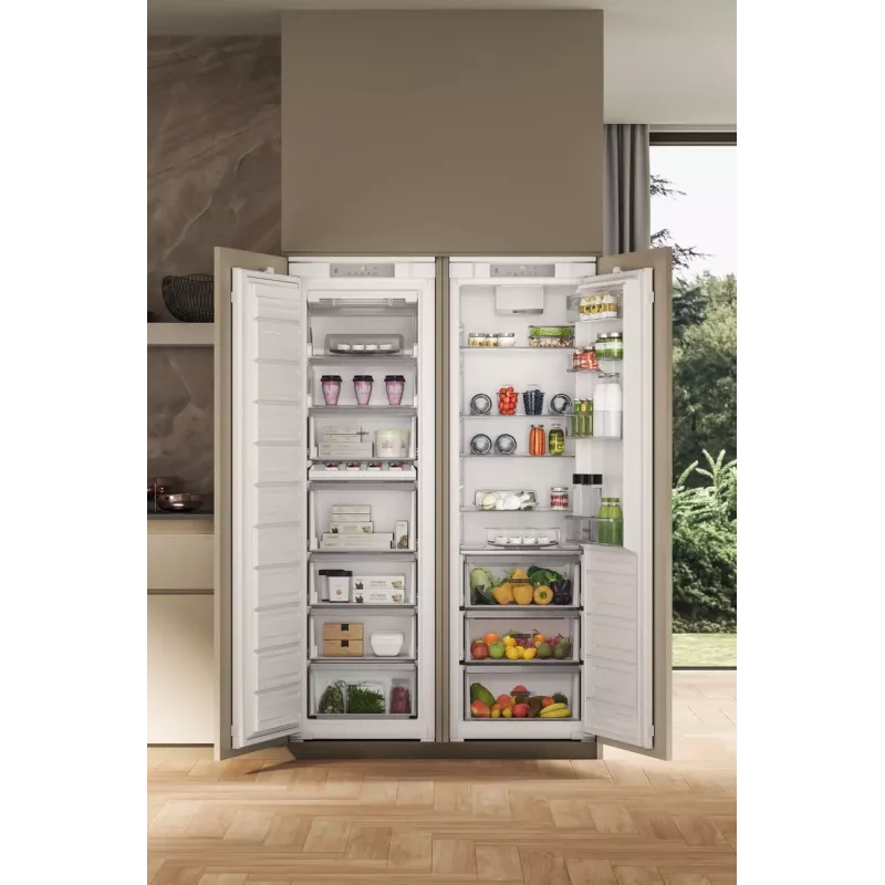 Whirlpool Refrigerator | WHSD18A013D1 | Energy efficiency class E | Built-in | Larder | Height 177 cm | Fridge net capacity 306 L | Display | 30 dB | Stainless steel