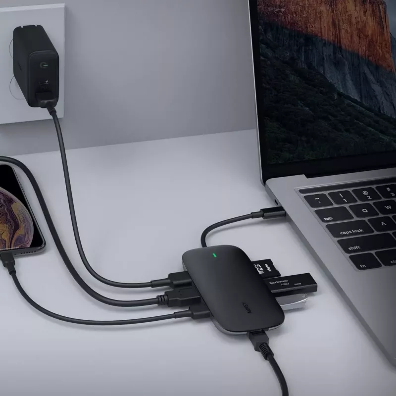 Laptop dock AUKEY CB-C71 — 3x USB‑C (USB 3.2 Gen1), HDMI, RJ‑45, MicroSD, USB PD 100W, 0.15 m cable, black