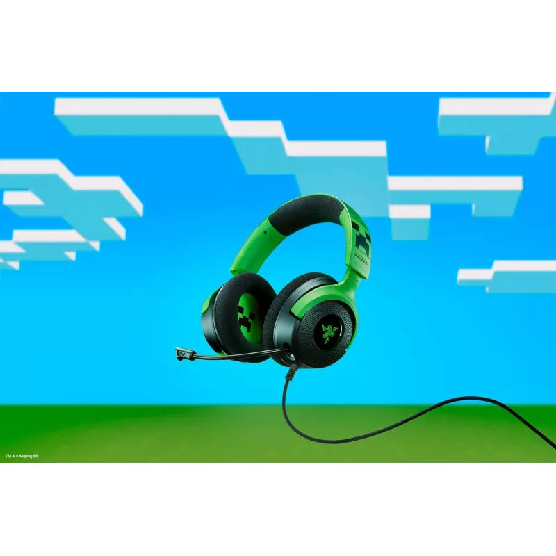 Wired gaming headset Razer Kraken V4 X — supra-aural, 20–20000 Hz, 1.8 m cable, 310 g, black/green