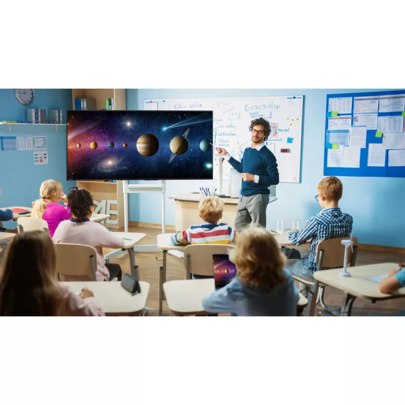 Avocor AVE-9200 - 234 cm (92 inch) diagonal class E92 Series LCD display with LED backlighting