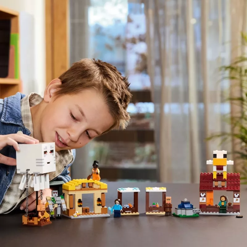 LEGO MINECRAFT 21273 The Ghast Balloon Village Attack