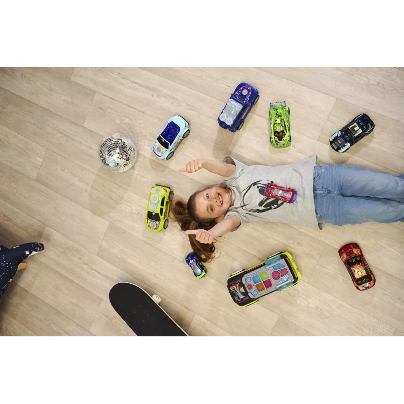 Car Dickie Toys Mercedes-Benz E-Class Beat Spinner Blue 3 AA Batteries