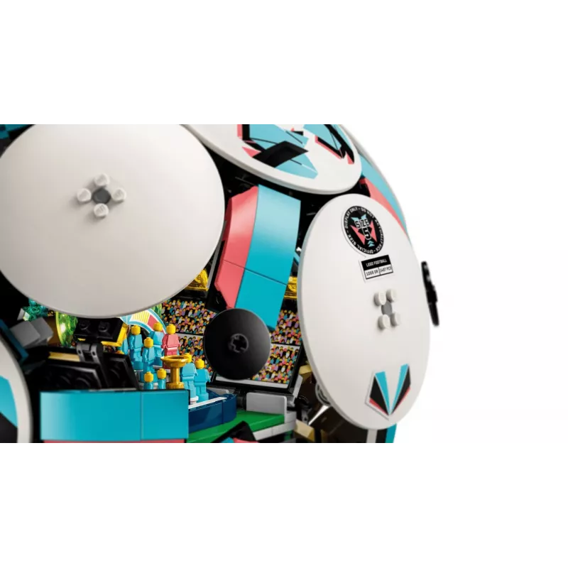 LEGO EDITIONS 43019 Soccer Ball
