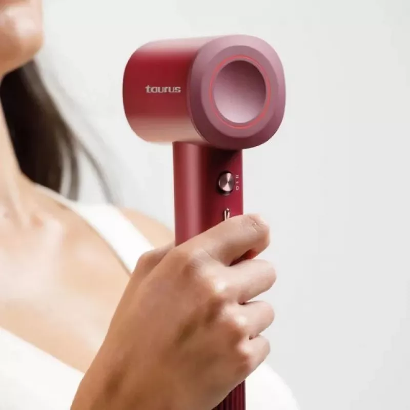 Hair dryer Taurus Digital Force AI — 1100 W, digital motor 100000 RPM, 10 heat levels, 2 speeds, 1.8 m cord
