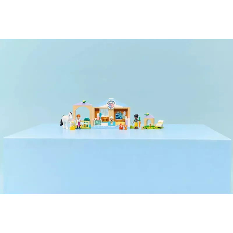 LEGO FRIENDS 42696 Animal Vet Clinic