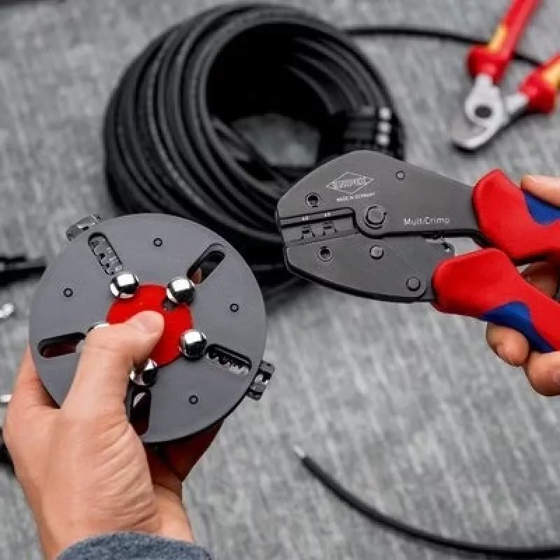 Crimping tool Knipex 97 33 03 MultiCrimp for PV connectors MC4 and MC4 EVO2
