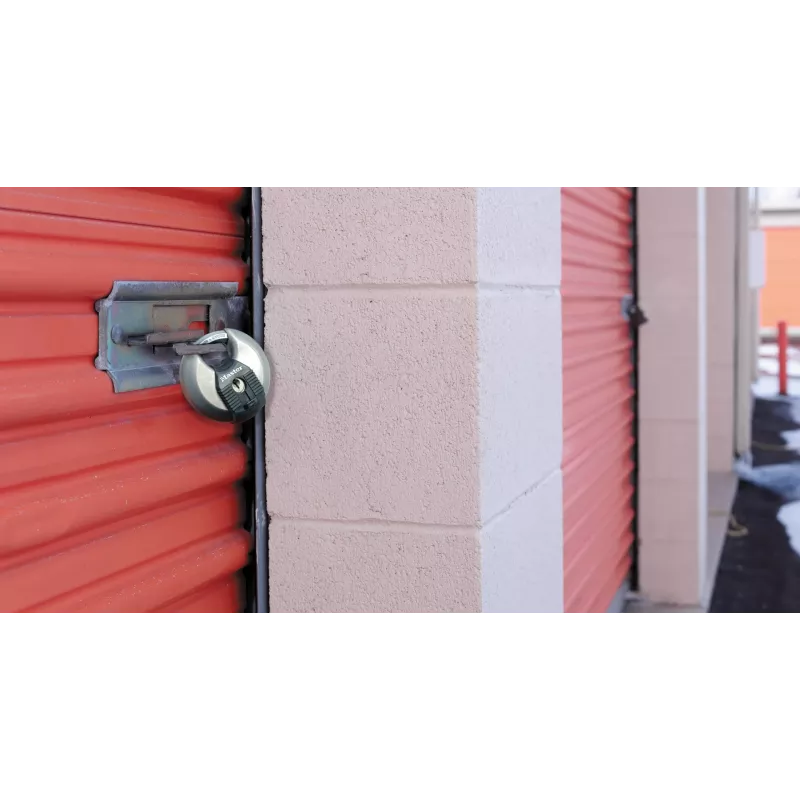 Discus padlock MASTER LOCK 70 mm Excell stainless steel, shrouded shackle, keyed to differ