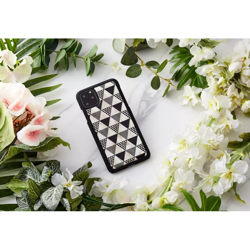 Smartphone case iKins for iPhone 11 Pro Max, black pyramid design, protective hard shell