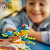 LEGO building set Exotic Parrot 31136 — Creator display model, 253 pieces, 220×120×110 mm
