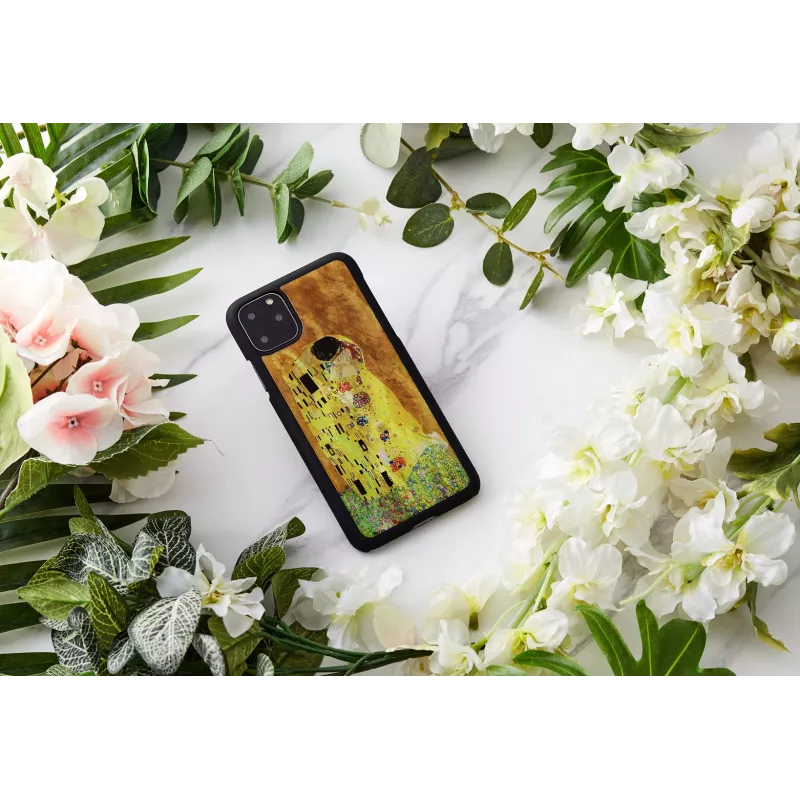 Smartphone case iKins for iPhone 11 Pro Max — black kiss design, protective cover