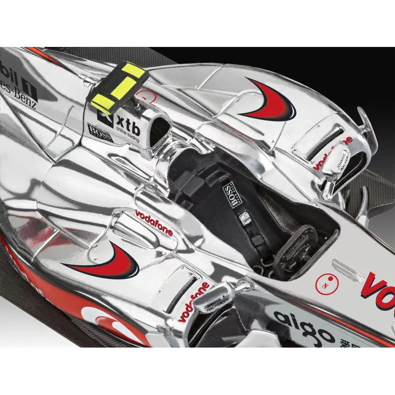 REVELL Plastic Model McLaren Mercedes MP4-25 Lewis Hamilton — 1:24 scale kit