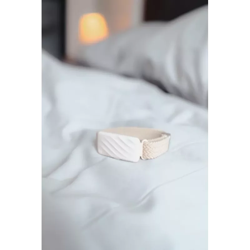 WakeBand HoMedics SS-WB100CE-WW Silent Alarm Wristband, Cream