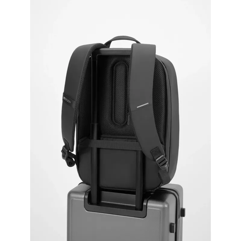 XD Design ANTI-THEFT Backpack Bobby Edge Black P/N: P706.2501