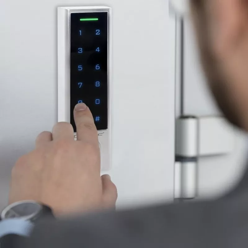 Qoltec 52448 Code lock TITAN with fingerprint reader | RFID | BT 4.0 |Code | Card | key fob | Doorbell| IP68 | EM
