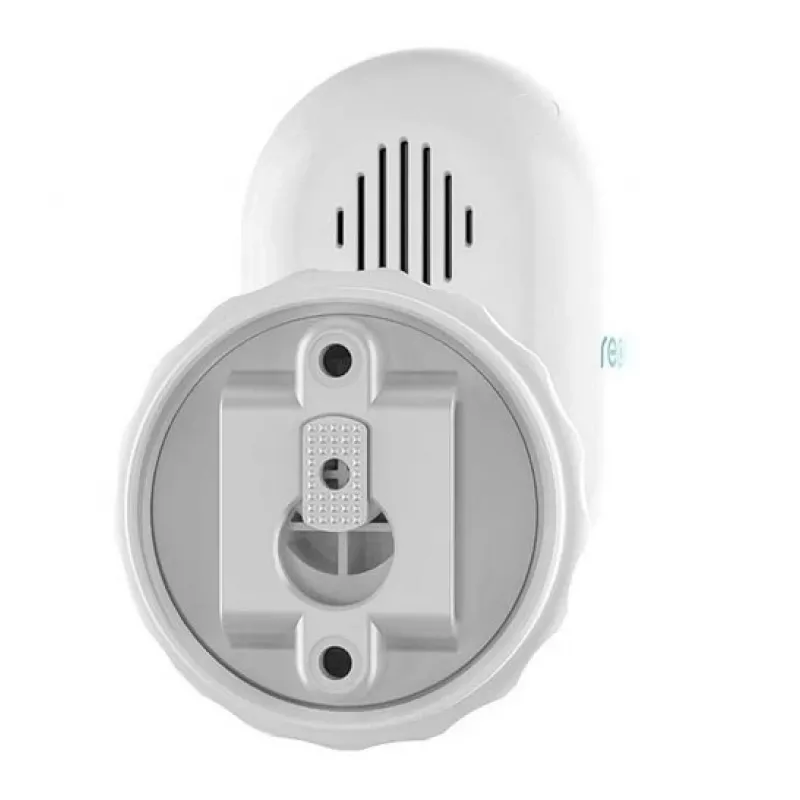 IP security camera Reolink Lumus E450 — 8MP (3840×2160), Wi‑Fi, integrated floodlight, PoE option, 2.8 mm lens, microSD up to 512 GB, IP65