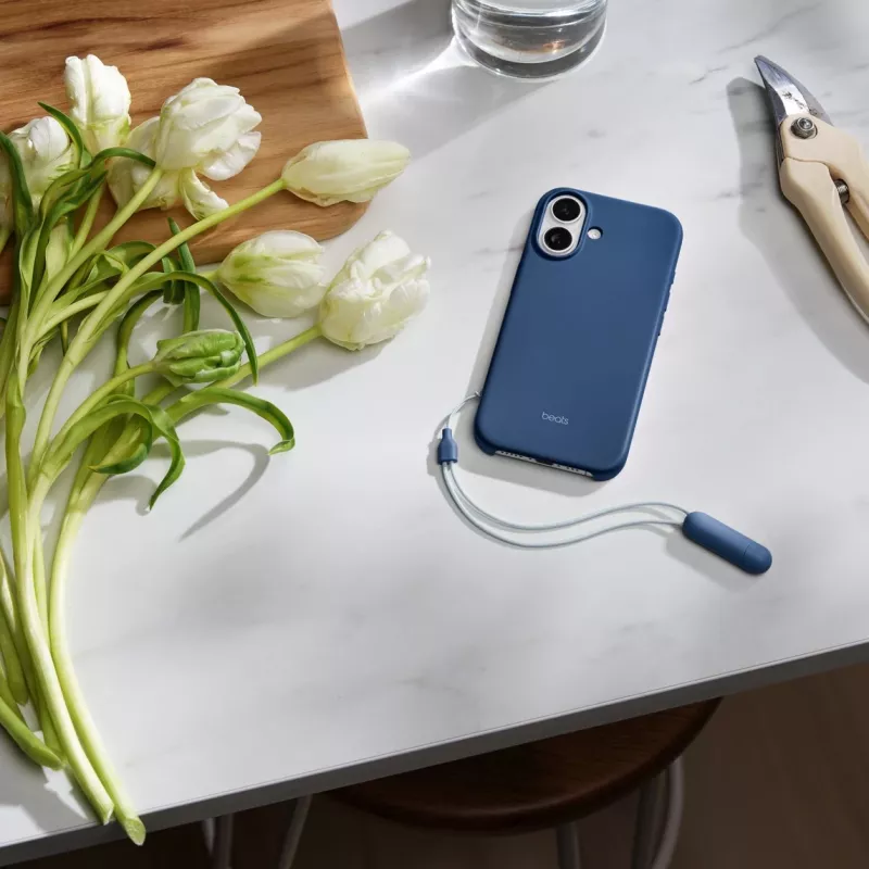 Kickstand Case for iPhone 17 by Apple Beats — MagSafe, Camera Control, Polycarbonate/Microfibre, Blue, fits 6.3 inch
