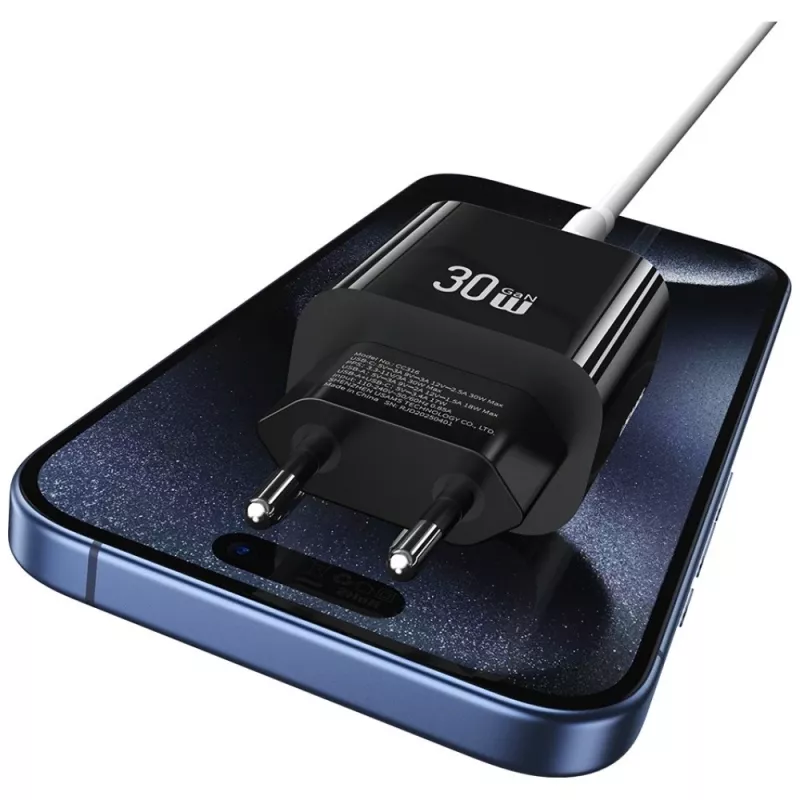 usams Charger USA001631 30W with 1x USB-C and 1x USB-A fast charging