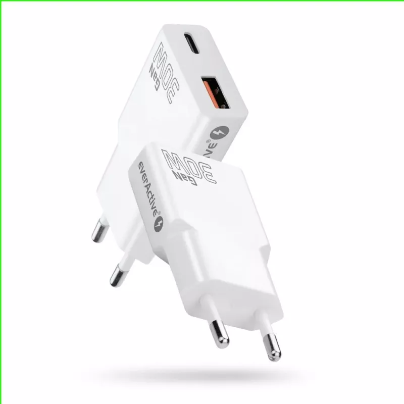 Universal USB Wall Charger everActive SC-380Q Super Slim QC 3.0 — Quick Charge 3.0, compact design