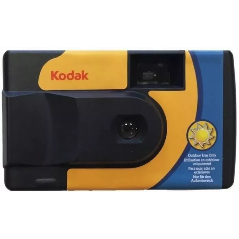 Kodak DAYLIGHT Camera, Photographic Disposable with color film 39 photos. No built-in flash.