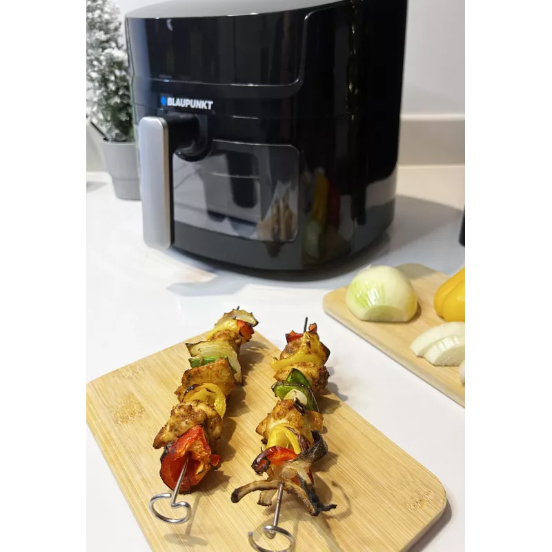 Air fryer BLAUPUNKT AFD712 — 7.2 L capacity, 1800 W, digital touch control, 40–200°C, 60 min timer