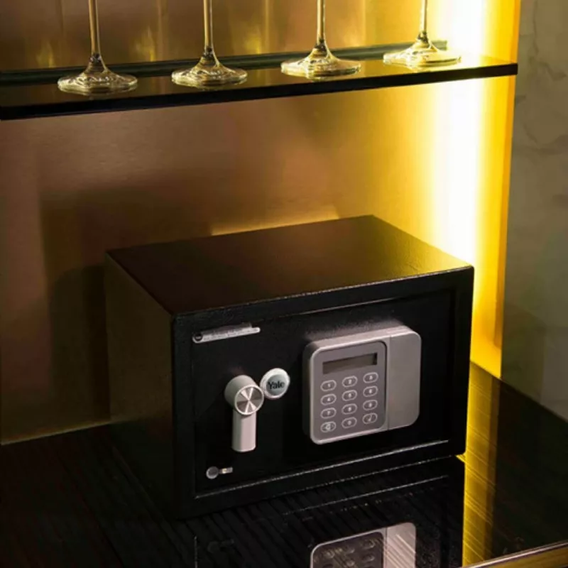 Freestanding safe Yale YSG/200/DB2 — steel, combination lock, 8.6 L, 310×200×200 mm, black