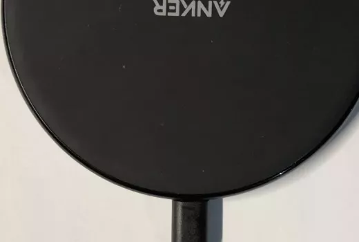 Wireless Charging Explained: Qi2, Speeds and Alignment