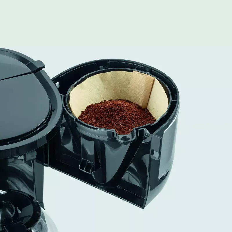 Drip coffee maker SEVERIN KA 4808 — 4 cups, 750 W, glass carafe, stainless steel housing, anti-drip