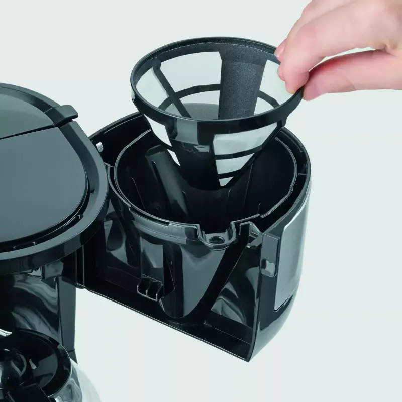 Drip coffee maker SEVERIN KA 4808 — 4 cups, 750 W, glass carafe, stainless steel housing, anti-drip
