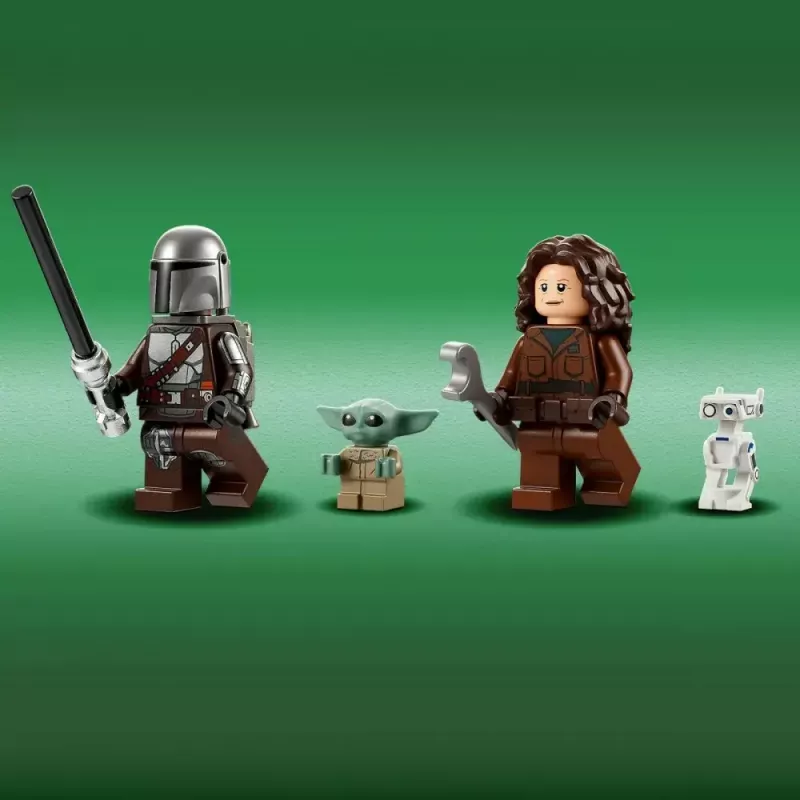 Construction toy LEGO Star Wars N-1 Starfighter with The Child (Baby Yoda) figure 75325