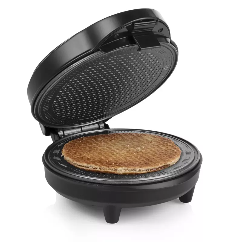 Ice cone maker Tristar WF-1170, circular waffle form, 700 W, 220–240 V, 1.35 kg, black