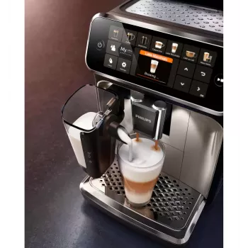 Espresso machine Philips EP5447/90 — fully automatic, 1.8 L water tank, 275 g bean hopper, 15 bar, 0.26 L milk tank