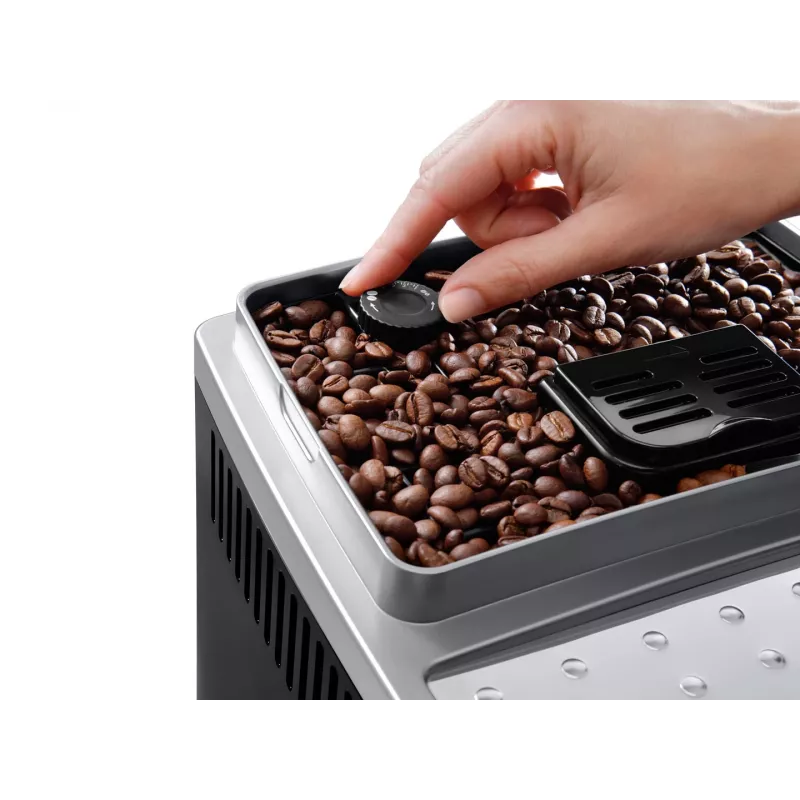 Espresso machine De’Longhi Magnifica S Smart ECAM 250.23.SB — 1.8 L water tank, 250 g bean hopper, 15 bar, built-in grinder